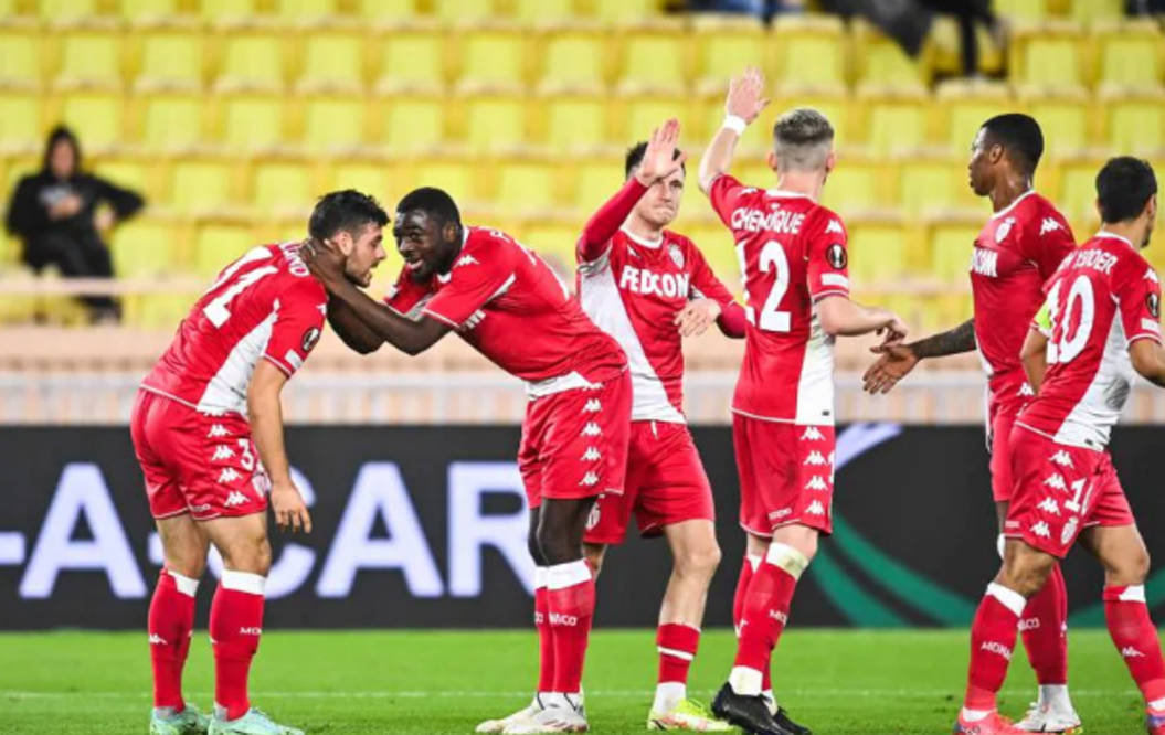 关于转折点埃因霍温绝杀压哨,欧联转会期攻防权衡,球迷炸锅,数据趋势出现新变化的信息 关于转折点埃因霍温绝杀压哨,欧联转会期攻防权衡,球迷炸锅,数据趋势出现新变化的信息