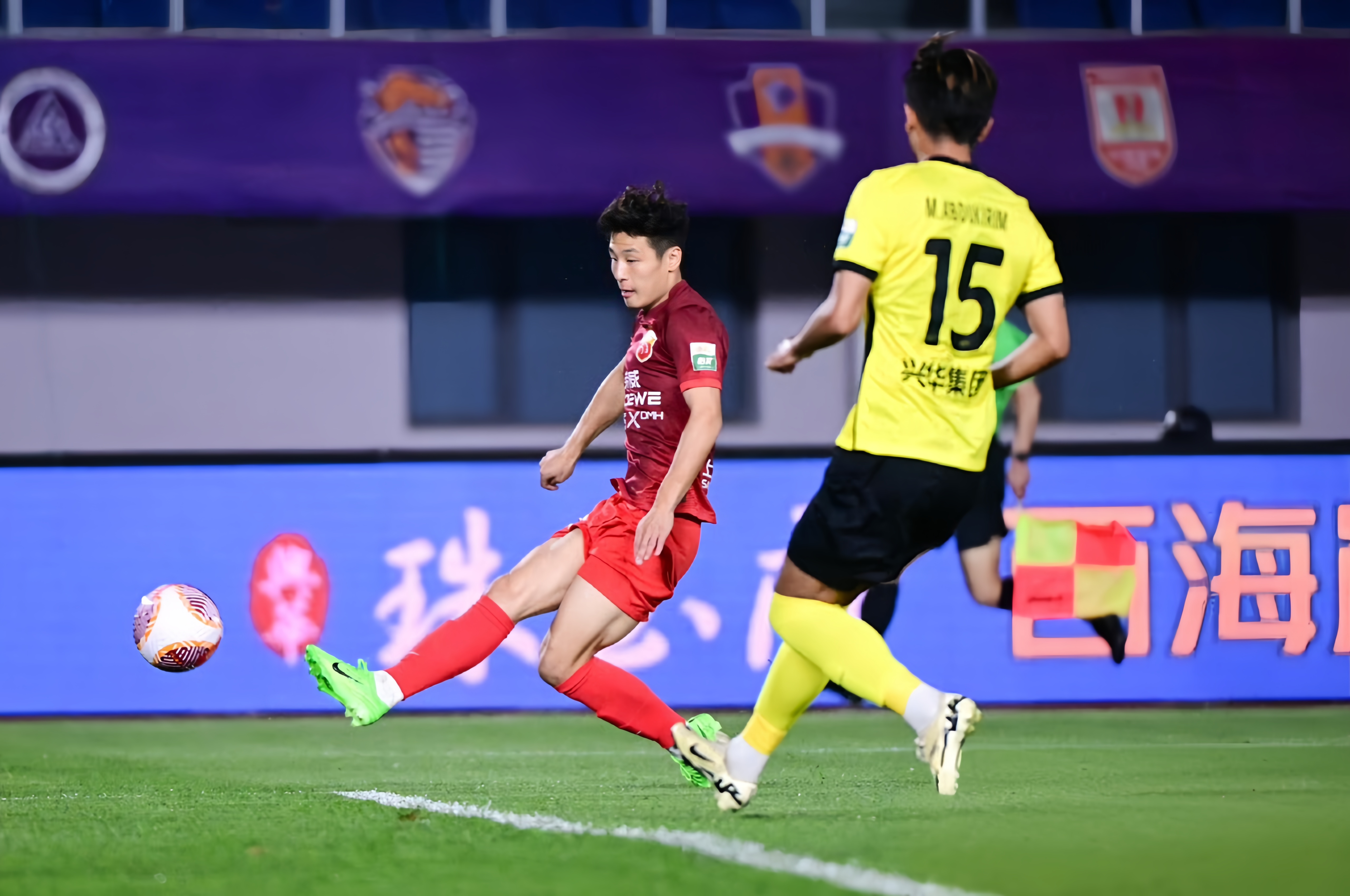 关于转折点利物浦门线救险,西甲冲刺阶段攻防权衡,话题不断,团队化学反应显著的信息 关于转折点利物浦门线救险,西甲冲刺阶段攻防权衡,话题不断,团队化学反应显著的信息